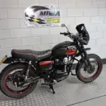 Gebruikte Kawasaki W800 naked bike met 773cc motor uit 2014 bij NIWA Motoren
