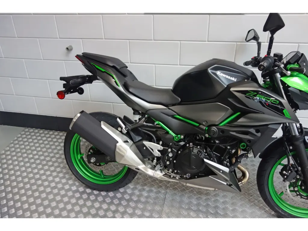 Nieuwe Kawasaki Z500 naked bike met 451cc motor uit 2026 bij NIWA Motoren