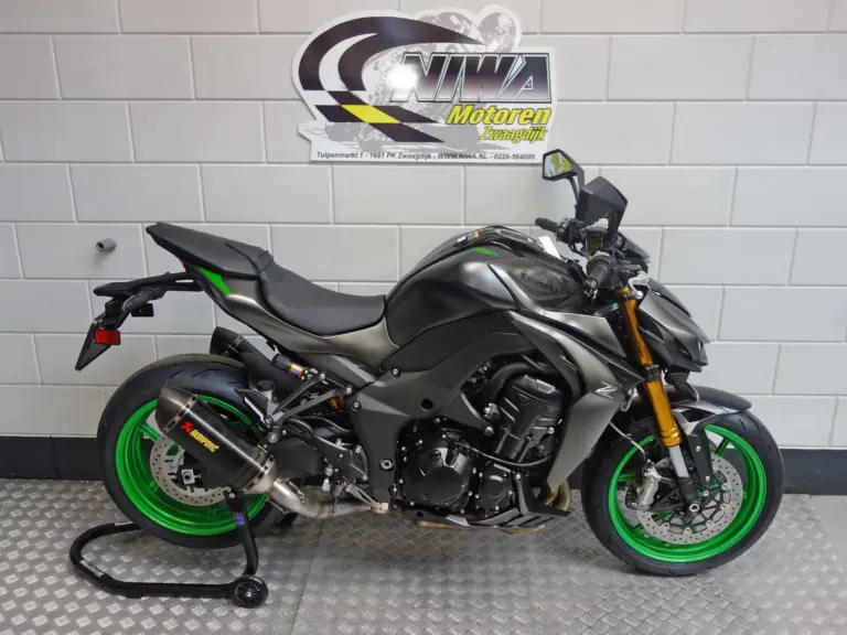 Nieuwe Kawasaki Z500 naked bike met 451cc motor uit 2025 bij NIWA Motoren