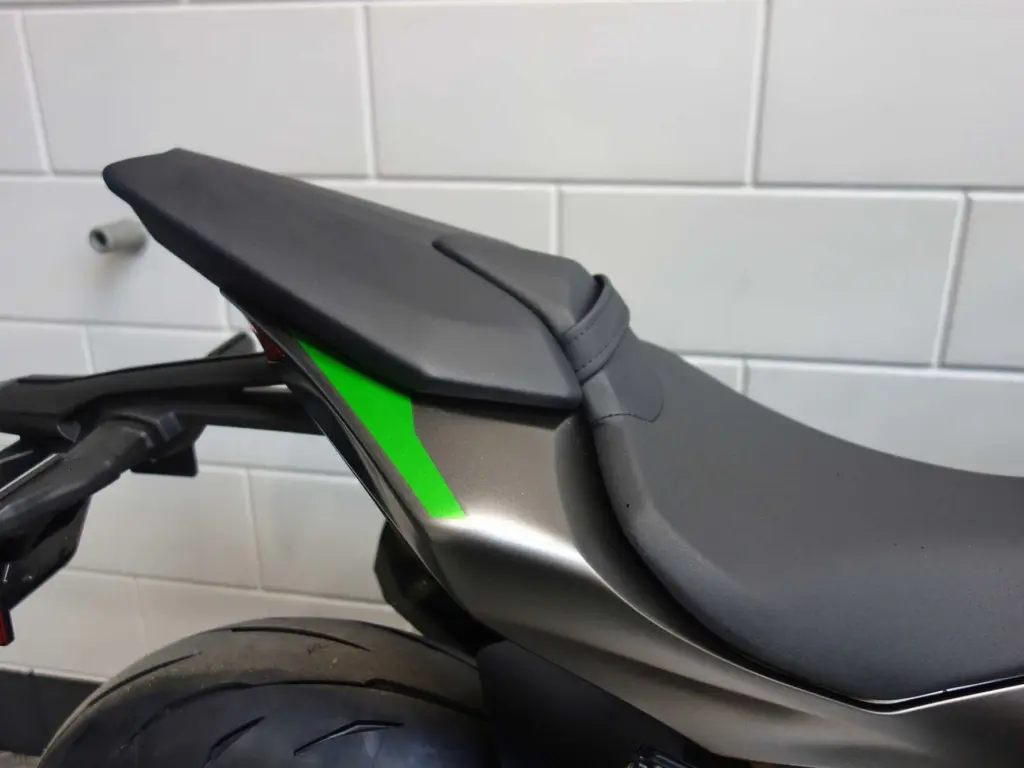 Nieuwe Kawasaki Z 1100 naked bike met 1099cc motor uit 2026 bij NIWA Motoren