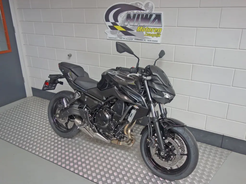 Nieuwe Kawasaki Z650 naked bike met 649cc motor uit 2026 bij NIWA Motoren