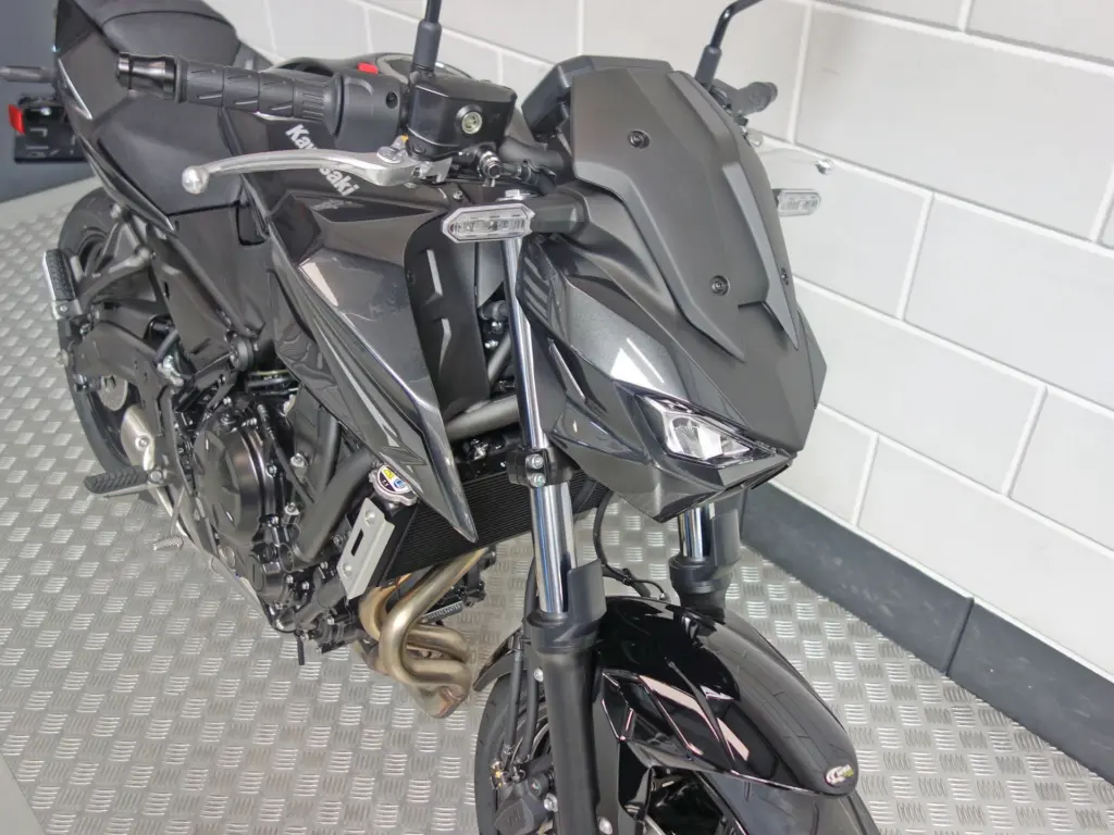Nieuwe Kawasaki Z650 naked bike met 649cc motor uit 2026 bij NIWA Motoren