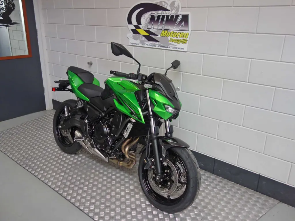 Nieuwe Kawasaki Z650 naked bike met 649cc motor uit 2026 bij NIWA Motoren