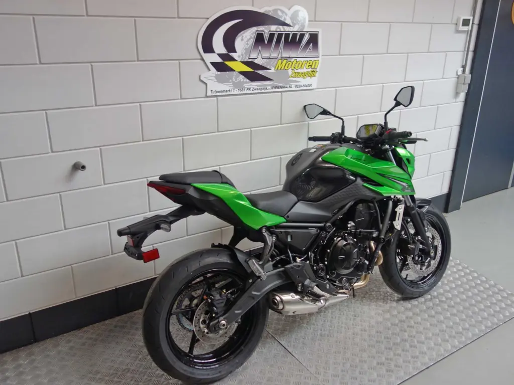 Nieuwe Kawasaki Z650 naked bike met 649cc motor uit 2026 bij NIWA Motoren