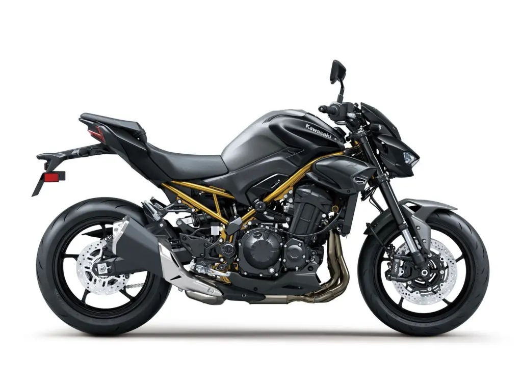 Nieuwe Kawasaki Z900 overig met cc motor uit 2026 bij NIWA Motoren