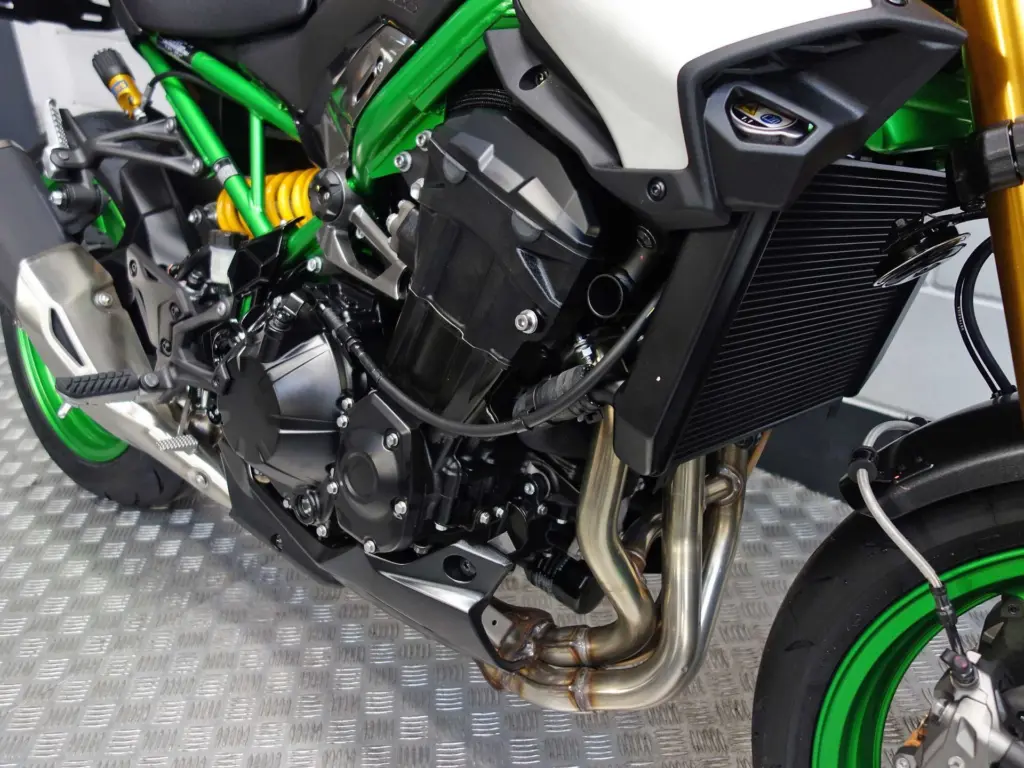 Gebruikte Kawasaki Z900 naked bike met 948cc motor uit 2026 bij NIWA Motoren