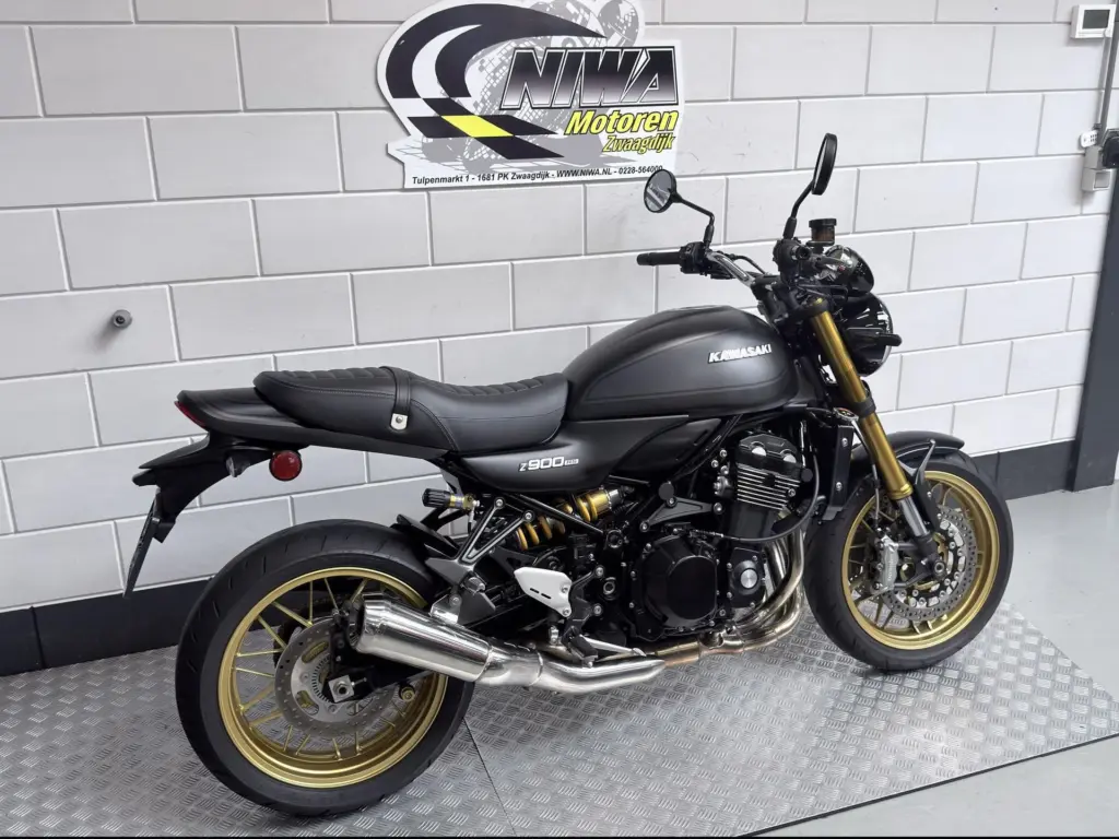 Gebruikte Kawasaki Z900RS naked bike met 948cc motor uit 2026 bij NIWA Motoren