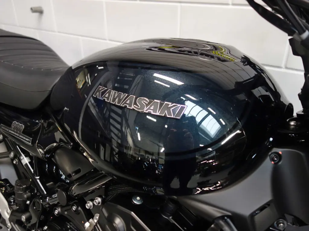 Nieuwe Kawasaki Z900RS naked bike met 948cc motor uit 2026 bij NIWA Motoren