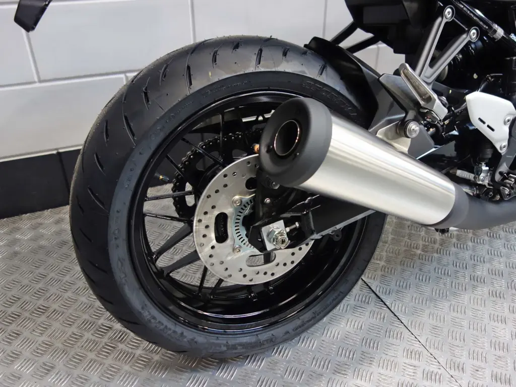 Nieuwe Kawasaki Z900RS naked bike met 948cc motor uit 2026 bij NIWA Motoren