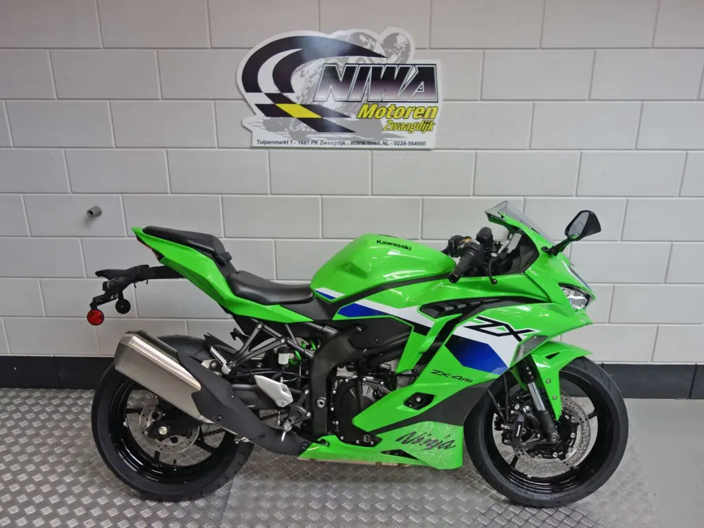 Nieuwe Kawasaki ZX-4 supersport met 399cc motor uit 2026 bij NIWA Motoren