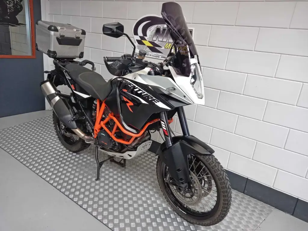 Gebruikte KTM 1190 all-road met 1195cc motor uit 2013 bij NIWA Motoren