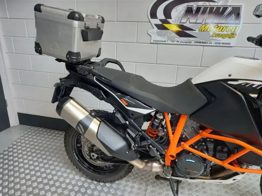 Gebruikte KTM 1190 all-road met 1195cc motor uit 2013 bij NIWA Motoren