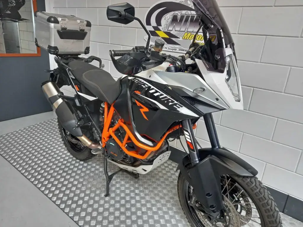 Gebruikte KTM 1190 all-road met 1195cc motor uit 2013 bij NIWA Motoren
