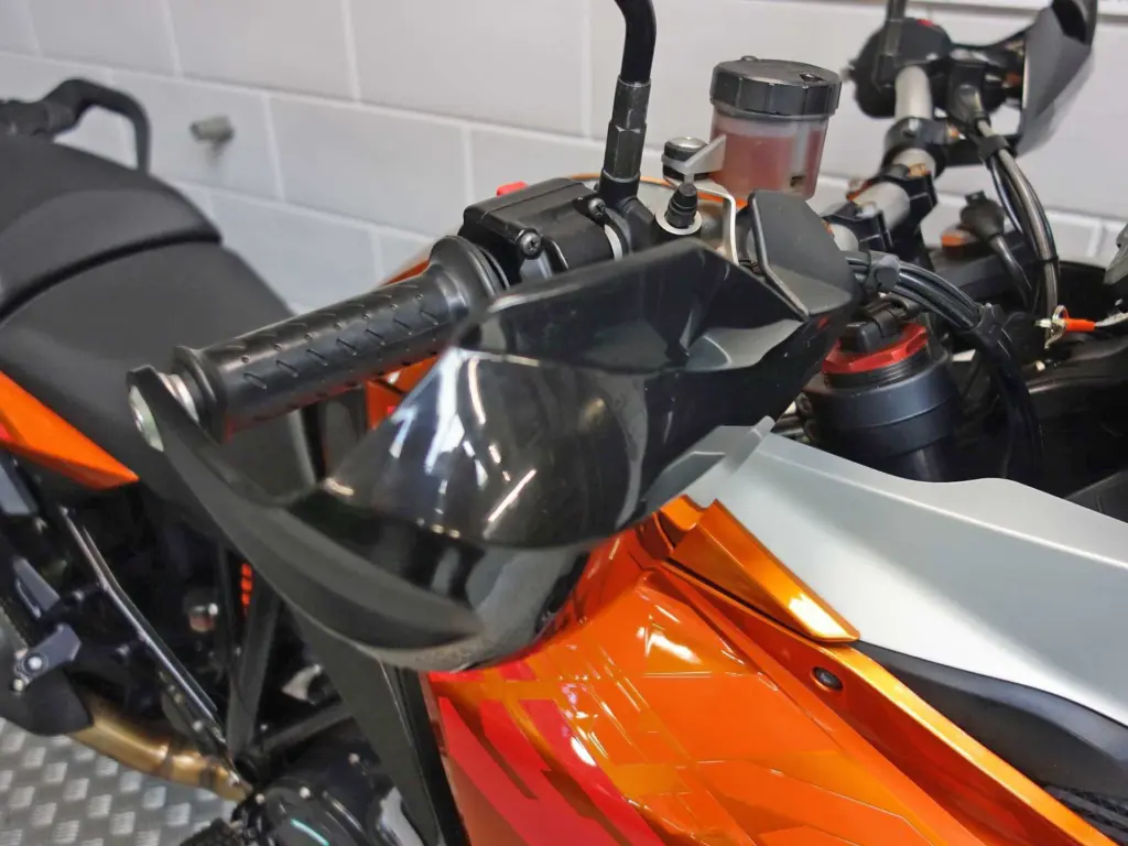 Gebruikte KTM 1190 tour met 1195cc motor uit 2013 bij NIWA Motoren