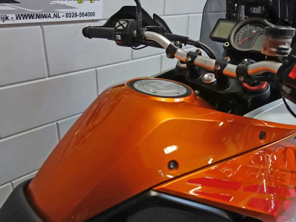 Gebruikte KTM 1190 tour met 1195cc motor uit 2013 bij NIWA Motoren