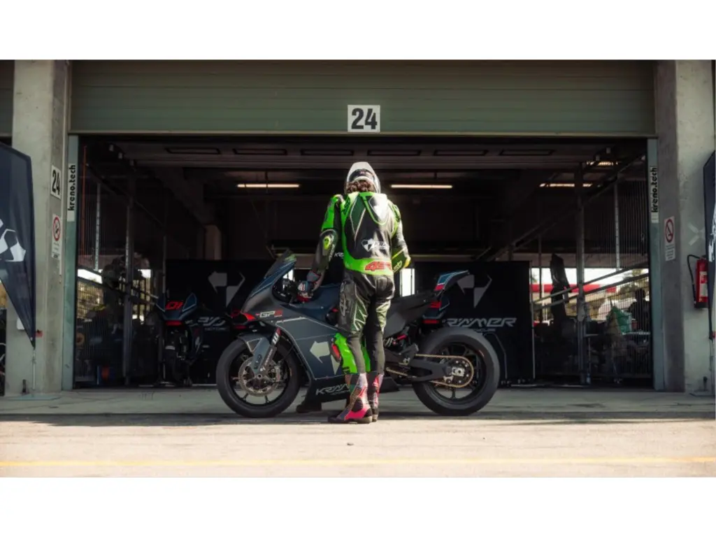 Nieuwe supersport met 890cc motor uit 2025 bij NIWA Motoren
