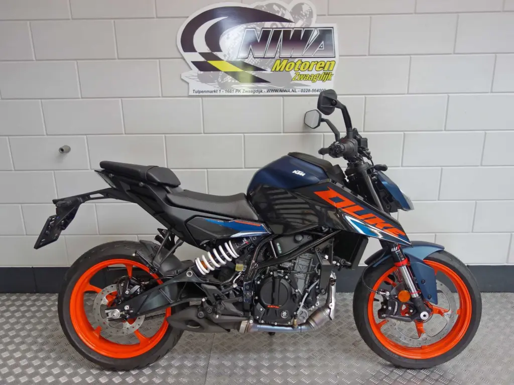 Nieuwe KTM 125 naked bike met 125cc motor uit 2026 bij NIWA Motoren