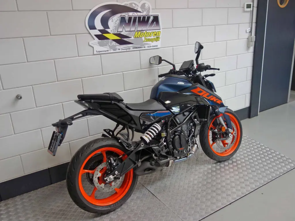 Nieuwe KTM 125 naked bike met 125cc motor uit 2026 bij NIWA Motoren