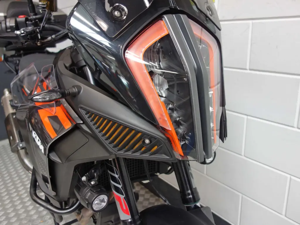 Gebruikte KTM 1290 all-road met 1301cc motor uit 2018 bij NIWA Motoren