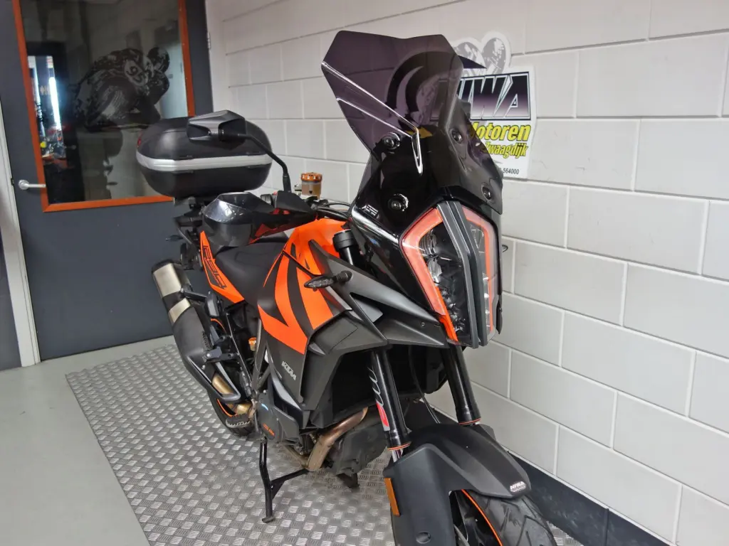 Gebruikte KTM 1290 all-road met 1301cc motor uit 2019 bij NIWA Motoren