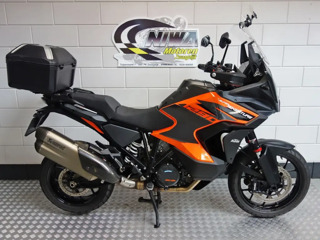 Gebruikte KTM 1290 all-road met 1290cc motor uit 2022 bij NIWA Motoren