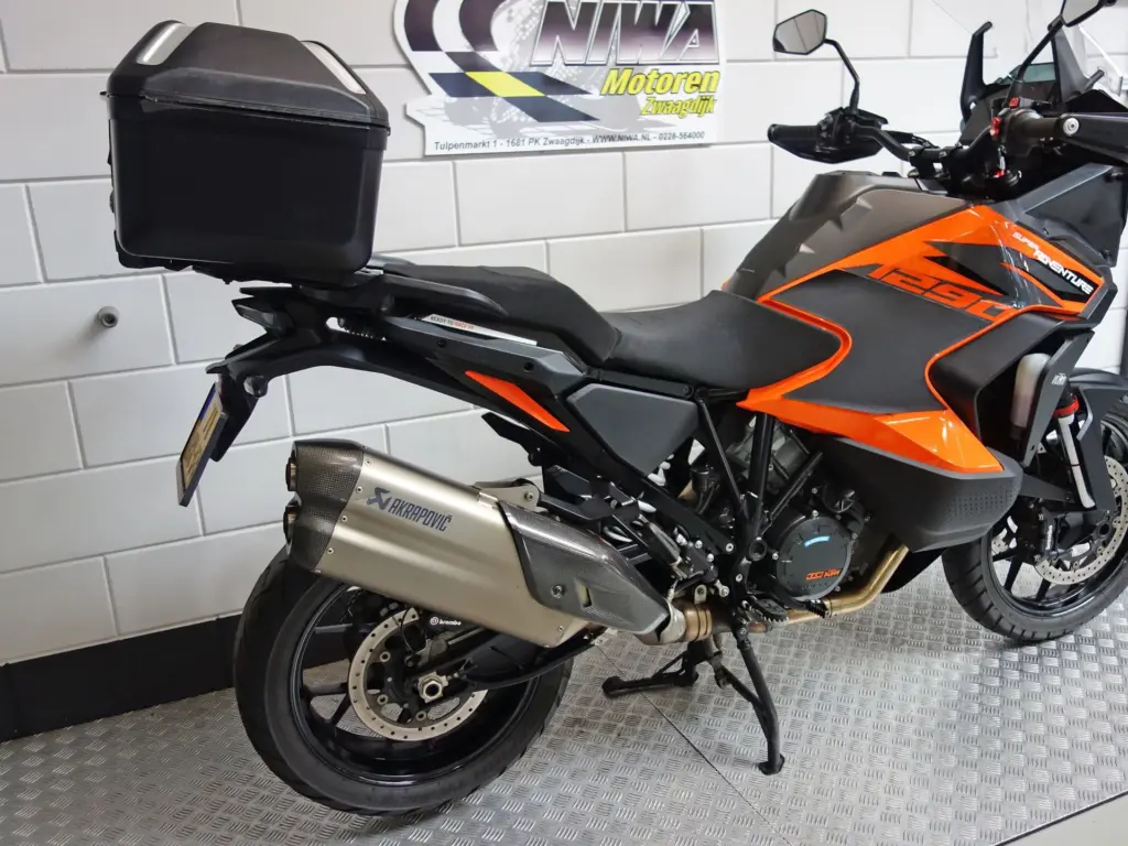 Gebruikte KTM 1290 all-road met 1290cc motor uit 2022 bij NIWA Motoren