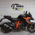 Gebruikte KTM 1290 Super Duke tour met 1301cc motor uit 2019 bij NIWA Motoren