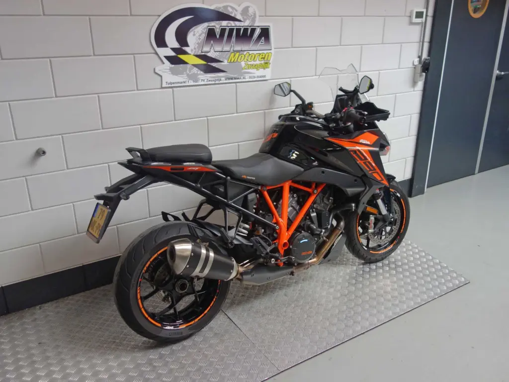 Gebruikte KTM 1290 tour met 1301cc motor uit 2019 bij NIWA Motoren