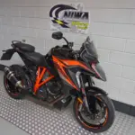 Gebruikte KTM 1290 Super Duke tour met 1301cc motor uit 2019 bij NIWA Motoren