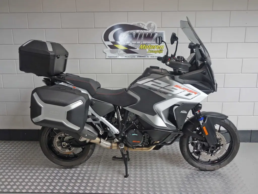 Gebruikte KTM 1290 all-road met 1301cc motor uit 2024 bij NIWA Motoren