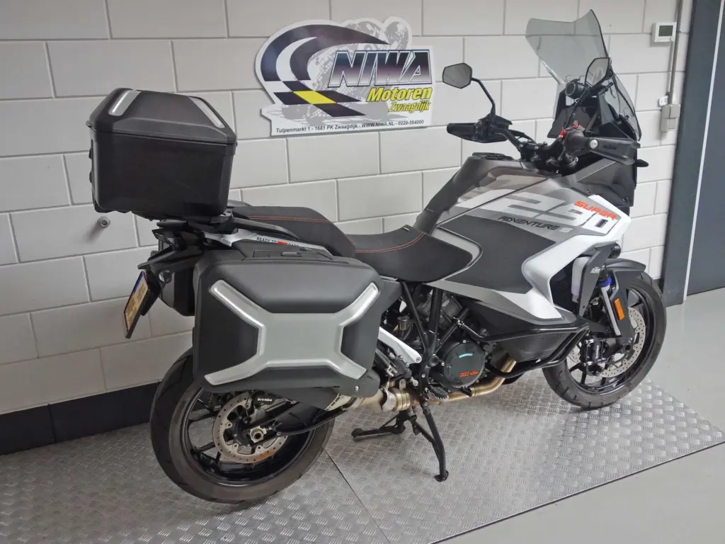 Gebruikte KTM 1290 all-road met 1301cc motor uit 2024 bij NIWA Motoren