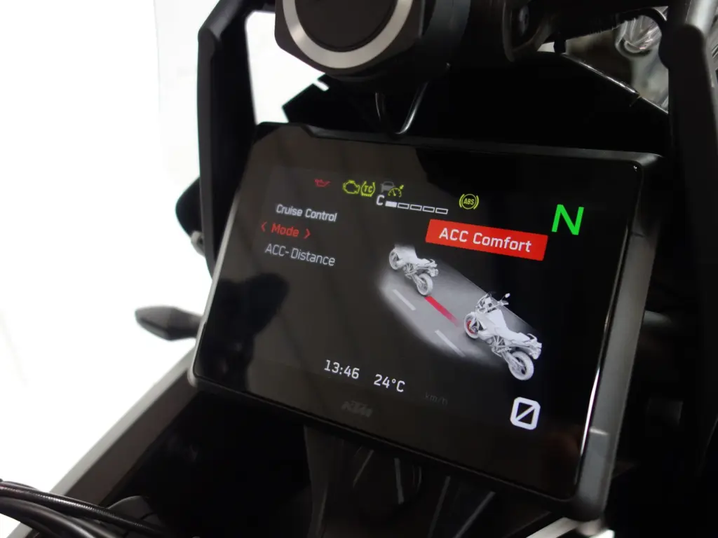 Gebruikte KTM 1290 all-road met 1301cc motor uit 2024 bij NIWA Motoren