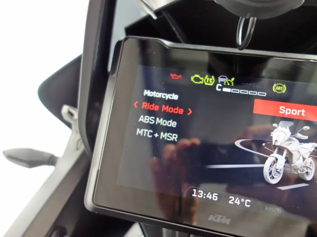 Gebruikte KTM 1290 all-road met 1301cc motor uit 2024 bij NIWA Motoren