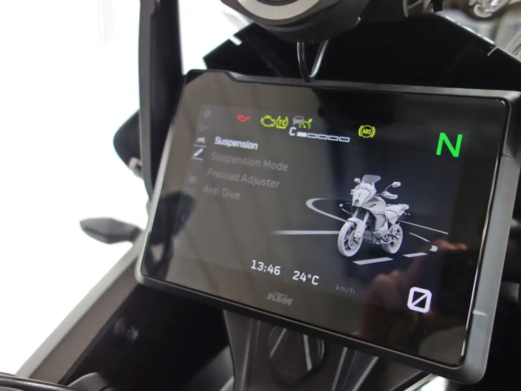 Gebruikte KTM 1290 all-road met 1301cc motor uit 2024 bij NIWA Motoren