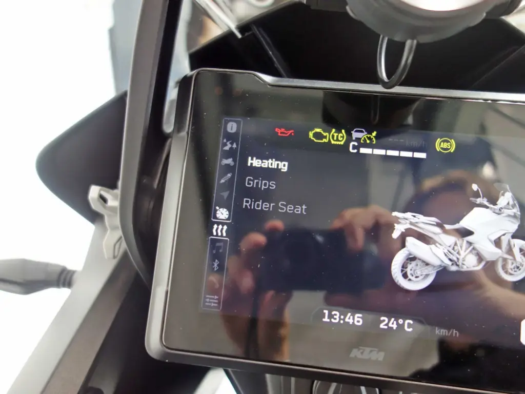 Gebruikte KTM 1290 all-road met 1301cc motor uit 2024 bij NIWA Motoren