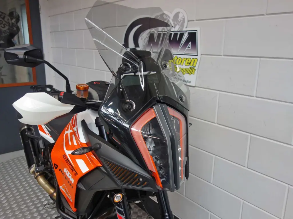 Gebruikte KTM 1290 all-road met 1301cc motor uit 2018 bij NIWA Motoren