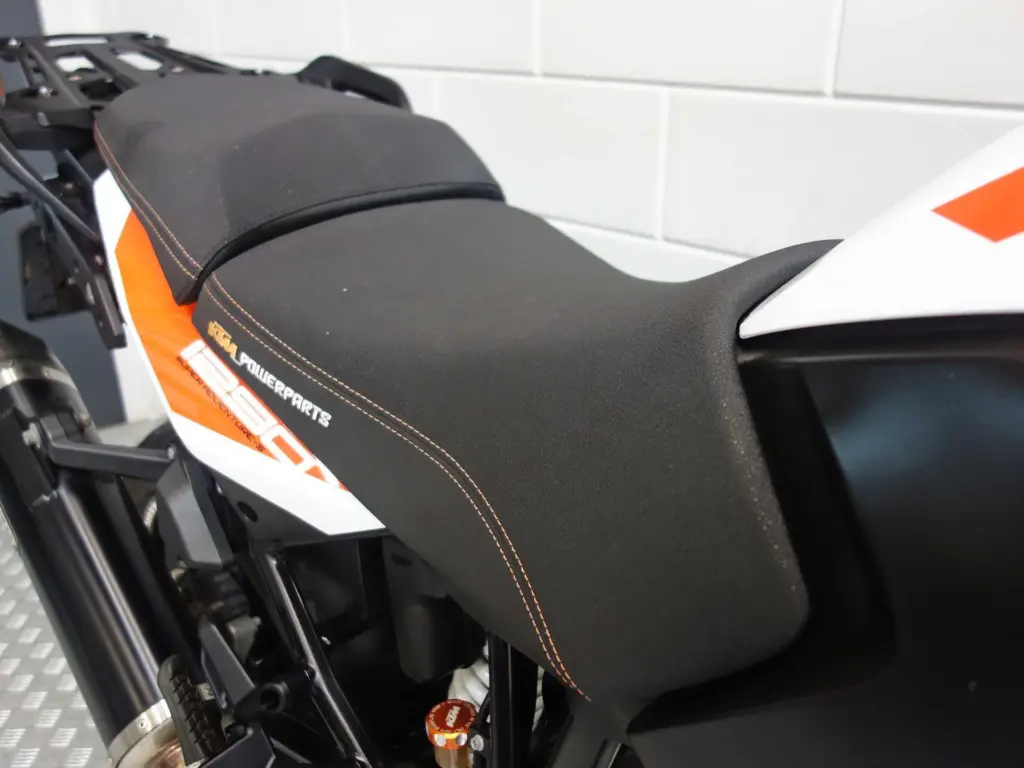 Gebruikte KTM 1290 all-road met 1301cc motor uit 2018 bij NIWA Motoren