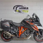 Gebruikte KTM 1290 Super Duke sport/tour met 1301cc motor uit 2019 bij NIWA Motoren