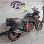 Gebruikte KTM 1290 Super Duke sport/tour met 1301cc motor uit 2019 bij NIWA Motoren