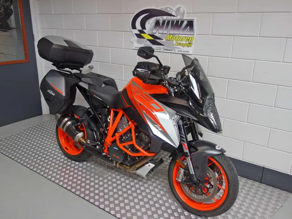 Gebruikte KTM 1290 tour met 1301cc motor uit 2019 bij NIWA Motoren
