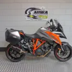 Gebruikte KTM 1290 Super Duke tour met 1301cc motor uit 2017 bij NIWA Motoren