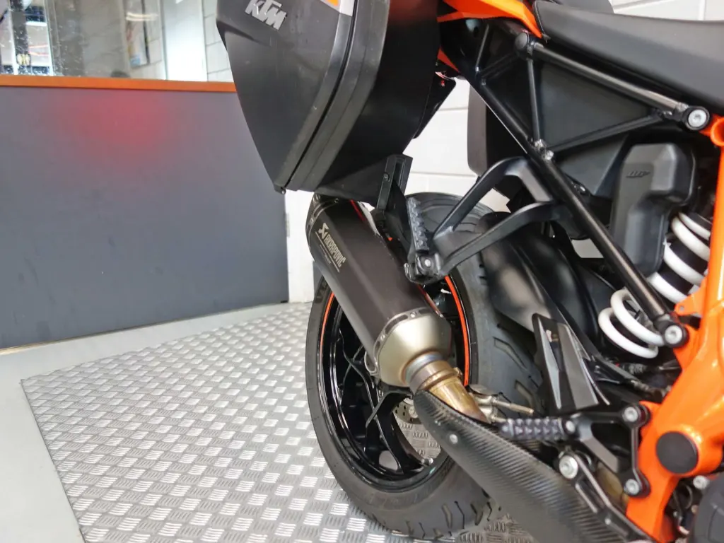 Gebruikte KTM 1290 tour met 1301cc motor uit 2017 bij NIWA Motoren