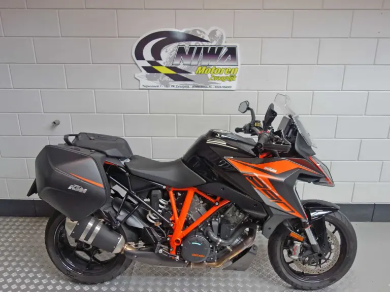 Nieuwe KTM 890 tour met 890cc motor uit 2026 bij NIWA Motoren