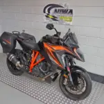 Gebruikte KTM 1290 Super Duke tour met 1301cc motor uit 2021 bij NIWA Motoren