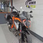 Gebruikte KTM 1290 Super Duke tour met 1301cc motor uit 2021 bij NIWA Motoren