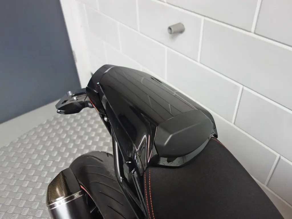 Gebruikte KTM 1290 naked bike met 1301cc motor uit 2017 bij NIWA Motoren