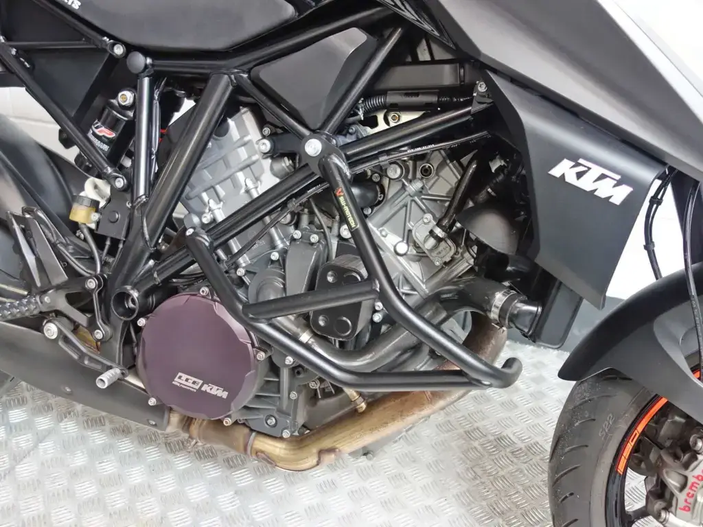 Gebruikte KTM 1290 naked bike met 1301cc motor uit 2017 bij NIWA Motoren