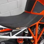 Gebruikte KTM 1290 Super Duke naked bike met 1301cc motor uit 2014 bij NIWA Motoren