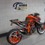 Gebruikte KTM 1290 Super Duke naked bike met 1301cc motor uit 2014 bij NIWA Motoren