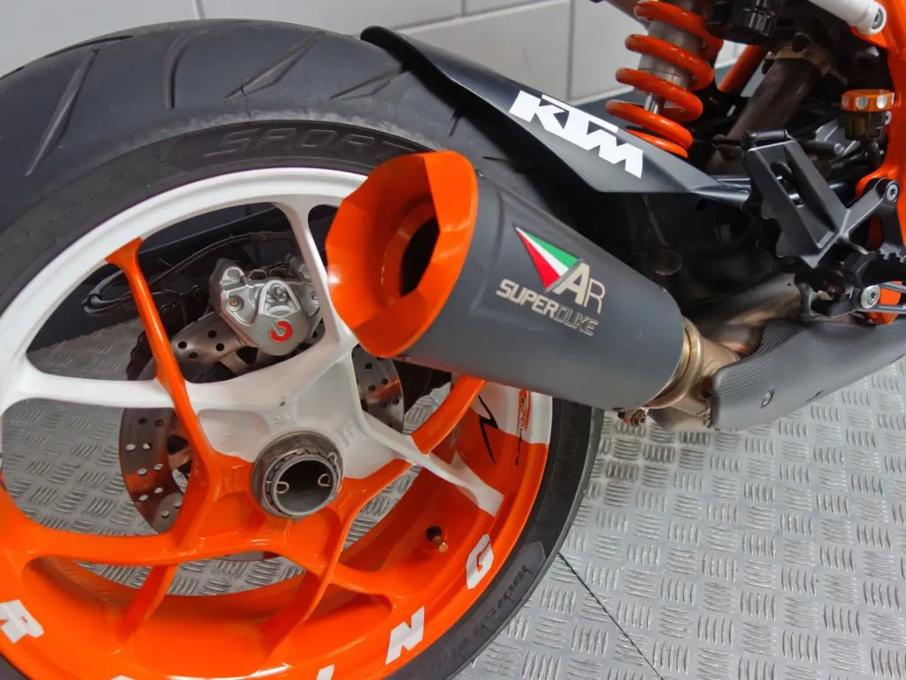 Gebruikte KTM 1290 naked bike met 1301cc motor uit 2014 bij NIWA Motoren